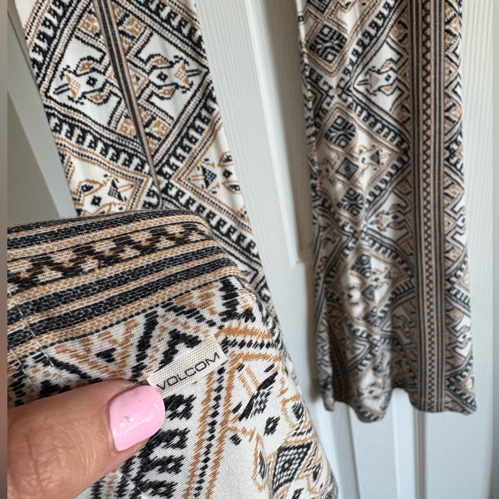 Volcom Geometric Patterned Flare Pants - image 5